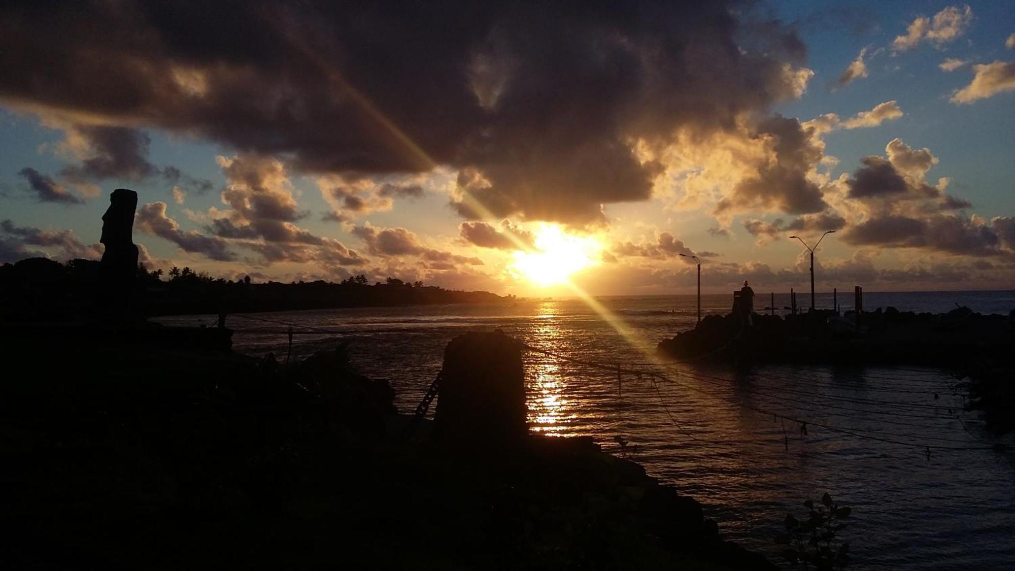 Paraiso Sunset Bungalows Hanga Roa Bagian luar foto